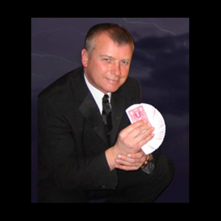 chris priest close up magician